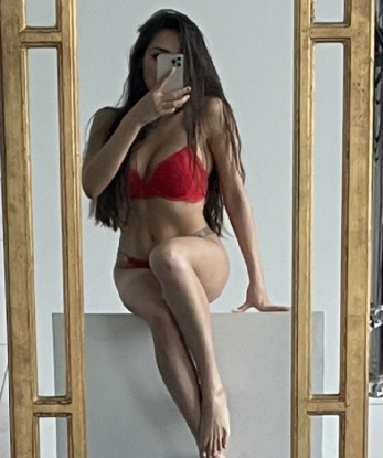 Я креативная нежная и опытная индивидуалка 🌸
Сияющая сексуальностью и горящая азартом, я создам незабываемую атмосферу наших встреч.💋
Мой опыт позволяет мне предложить широкий спектр услуг, от нежных ласк и массажа, до страстных экспериментов, которые выполнят все ваши сокровенные мечты.😈
✅Будоражащая эротика
✅Стриптиз
✅Ролевые игры
✅Минет в исполнении мастера
✅Классический секс
✅Анальный секс
✅Услуги госпожи и рабыни
✅Секс по телефону
✅Расслабляющий массаж
✅Эскорт услуги
📷На фото – я, неотразимая загадочная красотка Москвы.
Мои клиенты ценят мое внимание и отзывчивость. Со мной ты почувствуешь себя желанным мужчиной и получишь удовольствие, о котором всегда мечтал.😉
💯100% конфиденциальность и безопасность
Не жди, давай встретимся и погрузимся в мир страсти вместе! Жду тебя в Москве! 🌇 912, 21 год