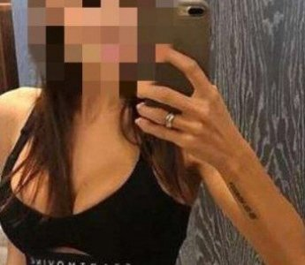 Яркая, соблазнительная и горячая! Приглашаю к себе на незабываемое путешествие в мир страсти и удовольствия. Фото абсолютно реальные, без обмана! Звони, не пожалеешь. 8204, 28 лет